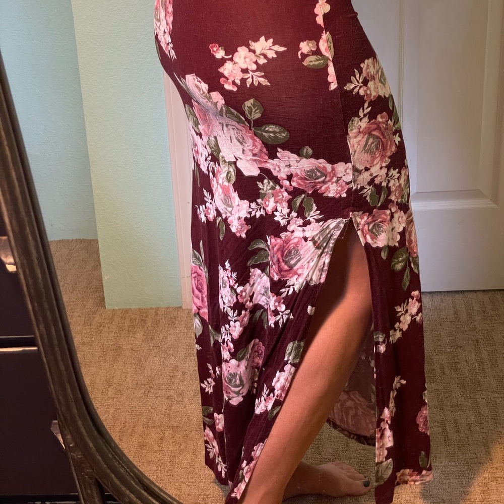 Maxi skirt with slits. Size S